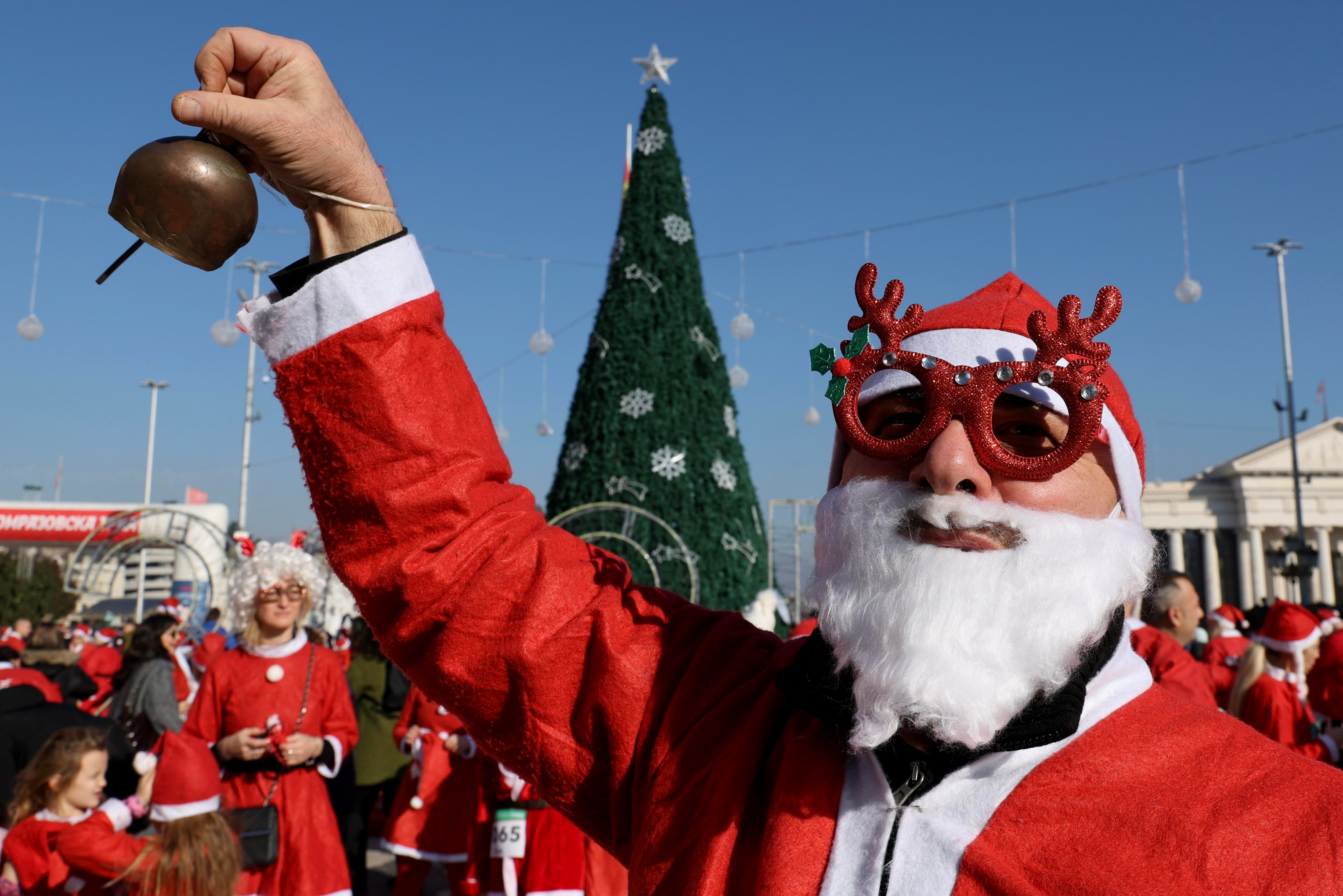 El imperio navideño contra los rebeldes melancólicos