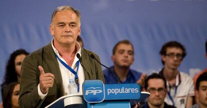 Esteban Gonz&aacute;lez Pons, en una convenci&oacute;n del PP en Valencia.