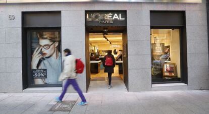 Fachada de la primera tienda de L'Orèal en Madrid.
