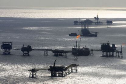 Plataformas petrolíferas de Pemex en el golfo de México.