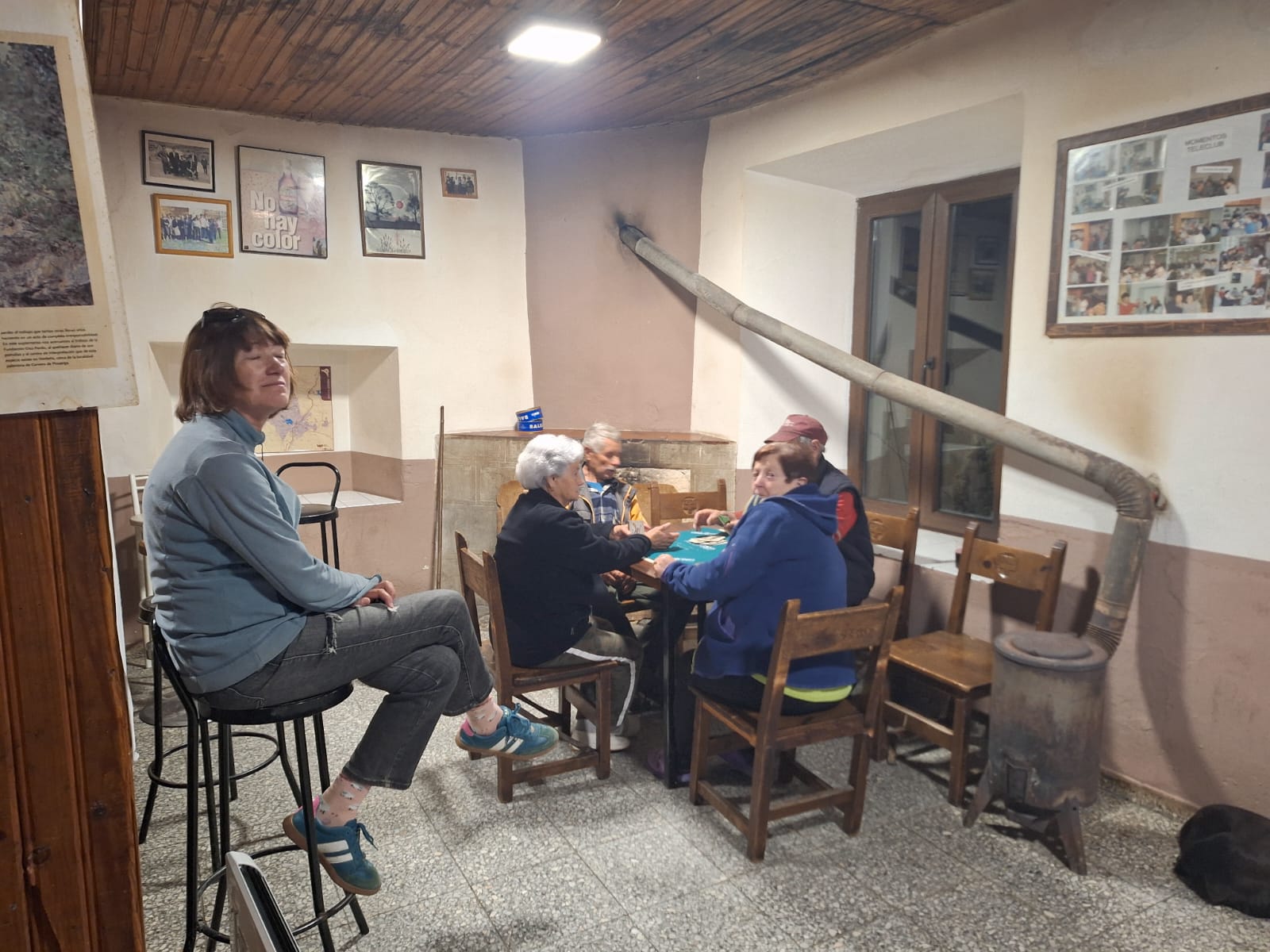 Pueblo sin bar, pueblo cerrado: el 16% de los municipios españoles no tienen un lugar en el que verse y tomar un café