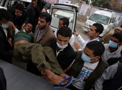 Uno de los manifestantes heridos en la manifestación de Saná.