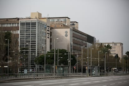 La facultad de Física y Química en la Diagonal de Barcelona.