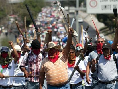 Maestros de Guerrero en una marcha la semana pasada.