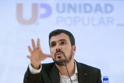 El candidato a la presidencia del Gobierno por Unidad Popular-Izquierda Unida, Alberto Garzón, en un acto en la Universidad de Murcia