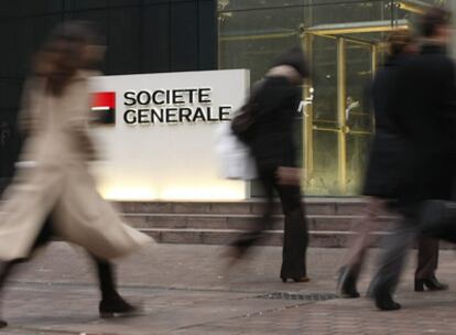 Société Générale acusa a uno de sus 'broker' de cometer un fraude que le ha costado unos 4.900 millones de euros