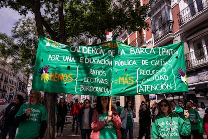 Los sindicatos de la mesa sectorial calculan el seguimiento de la huelga en más de un 67%; sin embargo, la Consejería de Educación lo rebaja a un 23,4%.