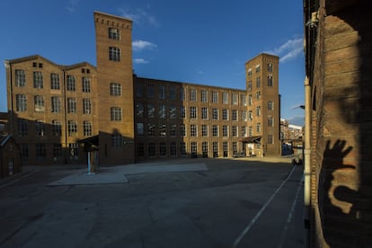 Exterior de la antigua fábrica Fabra i Coats.