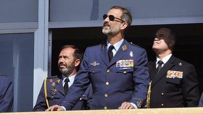 El rei Felip VI durant la seva visita a les instal·lacions de la base aèria de Los Llanos, Albacete.