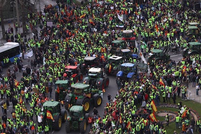 Agricultores y tractores en las calles de Madrid el pasado mes de febrero.