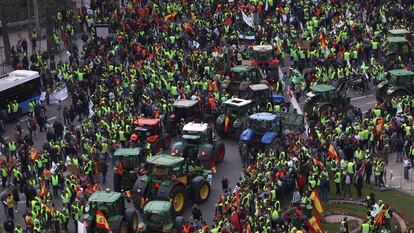 Agricultores y tractores en las calles de Madrid el pasado mes de febrero.