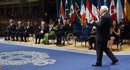 El historiador e hispanista francés, Joseph Pérez, tras recibir el Premio Príncipe de Asturias de Ciencias Sociales.