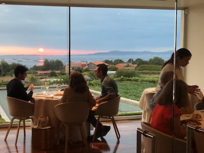 Sala del restaurante Culler de Pau, en O Grove (Pontevedra).