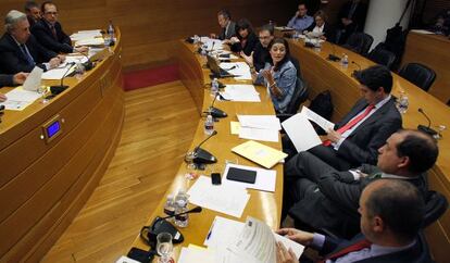 La comisión de investigación sobre la CAM, reunida ayer en las Cortes Valencianas
