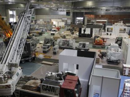 Instalación de los pabellones de la Bienal de la Máquina-Herramienta en 2012.