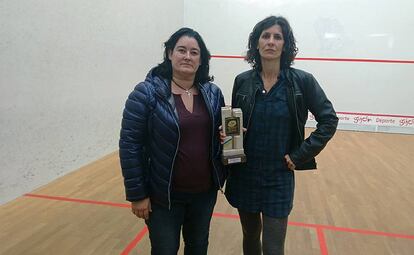 Squash players Maribel Toyos and Elisabet Sadó.