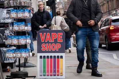 Anuncio de vapeadores en Londres el pasado 6 de marzo.