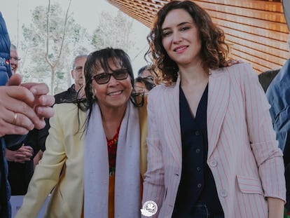 La pastora evangelista Yadira Maestre con Isabel Díaz Ayuso el pasado sábado en el acto del PP.