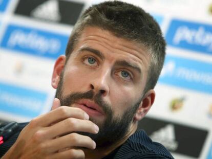 Piqué durante coletiva de imprensa