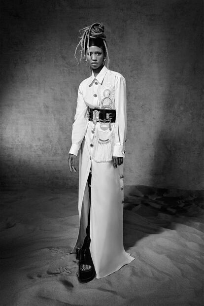 SCHIAPARELLI_RTWSS22_look_024