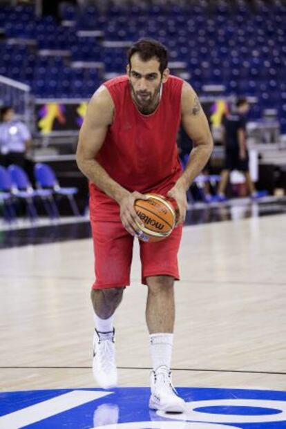 Hamed Haddadi, pivot de Irán.