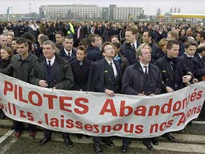 Manifestación de trabajadores en el aeropuerto de Orly