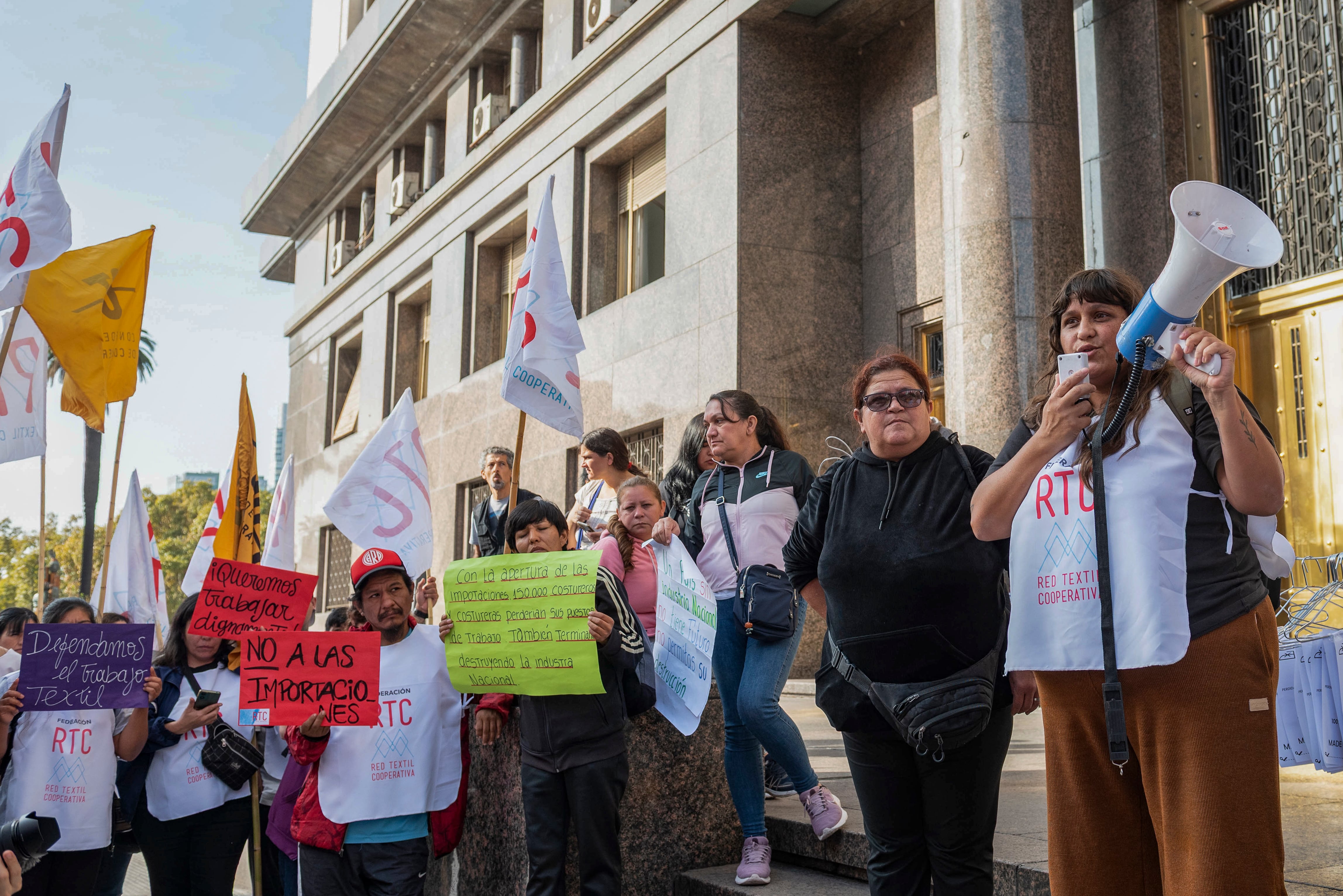 ‘La Red’, las argentinas que buscan transformar la industria textil