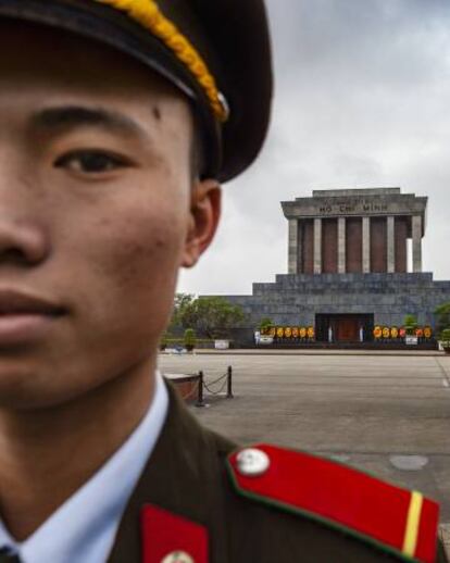 El mausoleo de Ho CHi Minh, en Hanói (Vietnam).