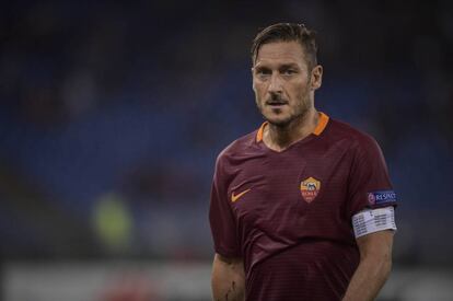 Totti, en un partido con la Roma.