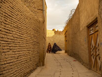 Image from ‘The Kabuler’. Cristina de Middel & Lorenzo Meloni / Magnum Photos, 2023.