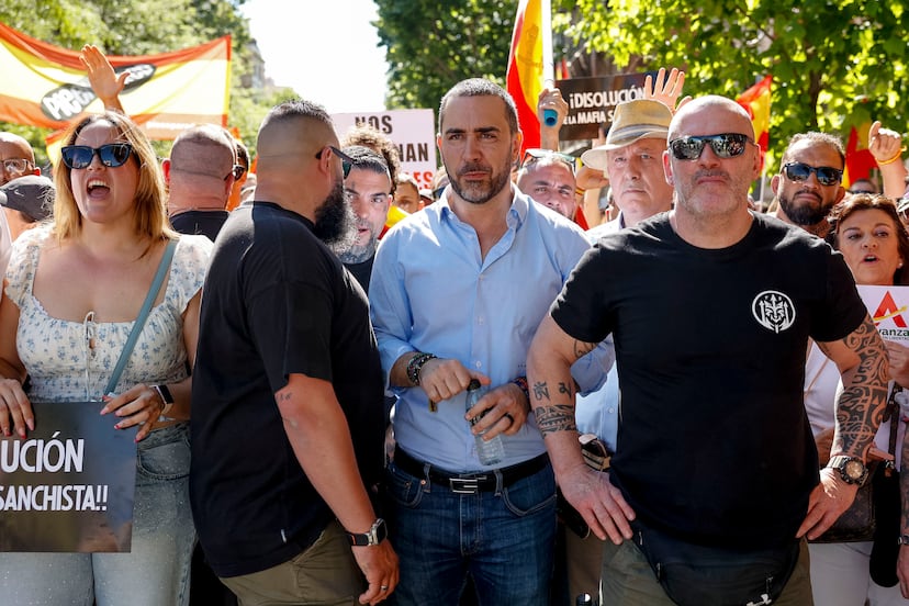 La manifestación en Madrid para exigir la dimisión de Pedro Sánchez, en ...