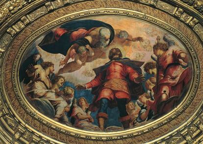 Todos los pintores deseaban el encargo de pintar la Scoula Grande di San Rocco, por lo que cuando Tintoretto elaboraró su propuesta hizo un trabajo excepcional... y algo de trampa: en lugar de bocetos, pintó un trozo de techo y se lo dedicó a San Roque, consciente de que la cofradía no podría negarse a aceptar una ofrenda al santo. En la foto, su 'Glorificación de San Roque'.