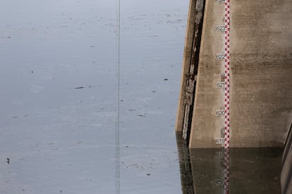 El embalse de La Baells , en la comarca del Bergadá (Barcelona), el lunes.