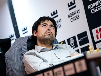 Hikaru Nakamura, este jueves durante su partida con Liren Ding