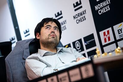 Hikaru Nakamura, este jueves durante su partida con Liren Ding