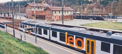 Uno de los trenes de la checa LEO Express.