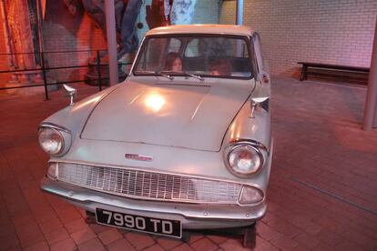 El coche volador de Harry Potter en los estudios de Londres.