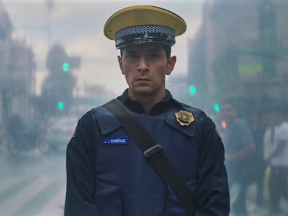 La otra cara de la policía en la nueva película del director Alonso Ruizpalacios ‘Una Película de Policías’ que Netflix estrenará el 5 de noviembre.