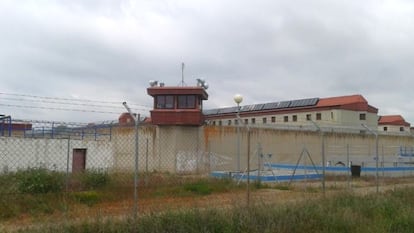 Vista exterior de la cárcel de Villanubla, en Valladolid.