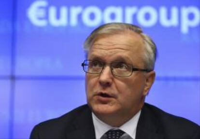 El comisario europeo para Asuntos Económicos, Olli Rehn, da una rueda de prensa tras la reunión del Eurogrupo celebrada en la sede de la Unión Europea, Bruselas, Bélgica, el 11 de febrero del 2013.