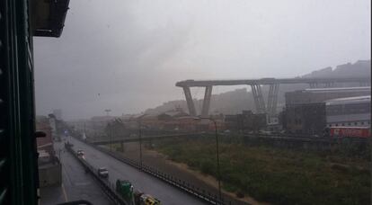 Tramo de la autopista A-10 en el que se ha producido el derrumbamiento del puente Morandi.