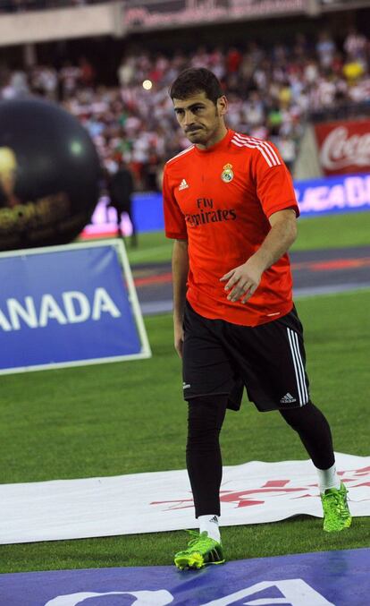 Casillas, antes del comienzo del partido.