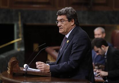 El ministro de Inclusión, Seguridad Social y Migraciones, José Luis Escrivá, durante la sesión plenaria del miércoles 10 de junio en el Congreso en el que se aprobó el ingreso mínimo vital.