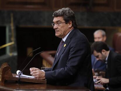 El ministro de Inclusión, Seguridad Social y Migraciones, José Luis Escrivá, durante la sesión plenaria del miércoles 10 de junio en el Congreso en el que se aprobó el ingreso mínimo vital.