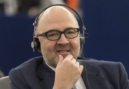 El comisario europeo de Asuntos Económicos y Monetarios, Pierre Moscovici, en el Parlamento Europeo en Estrasburgo (Francia)