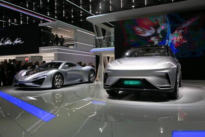 Presentación del ECF, un concept car eléctrico de Arcfox, filial de Beijing Automotive, en el Salón de Ginebra de este año.