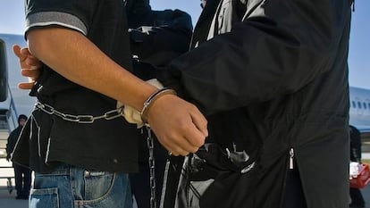 Undocumented immigrants, shackled at the wrists and ankles, were searched before boarding a charter flight at Kansas City International Airport, run by the Immigration and Customs Enforcement (ICE) Department. The detainees were flown to Louisiana, Texas or Arizona, where they are returned to or flown to the detainees countries of origin.
02/12/2024