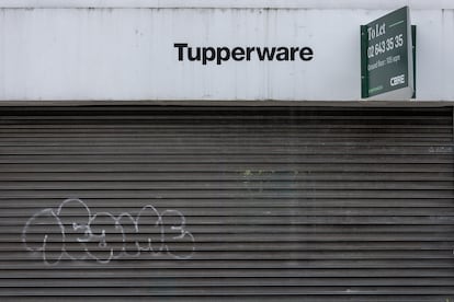 Una tienda de Tupperware cerrada en Bruselas.