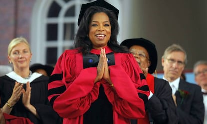 Oprah Winfrey, en su graduaci&oacute;n en Harvard. 