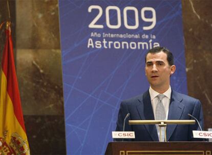 El príncipe Felipe, durante el acto de inauguración del Año Internacional de la Astronomía.